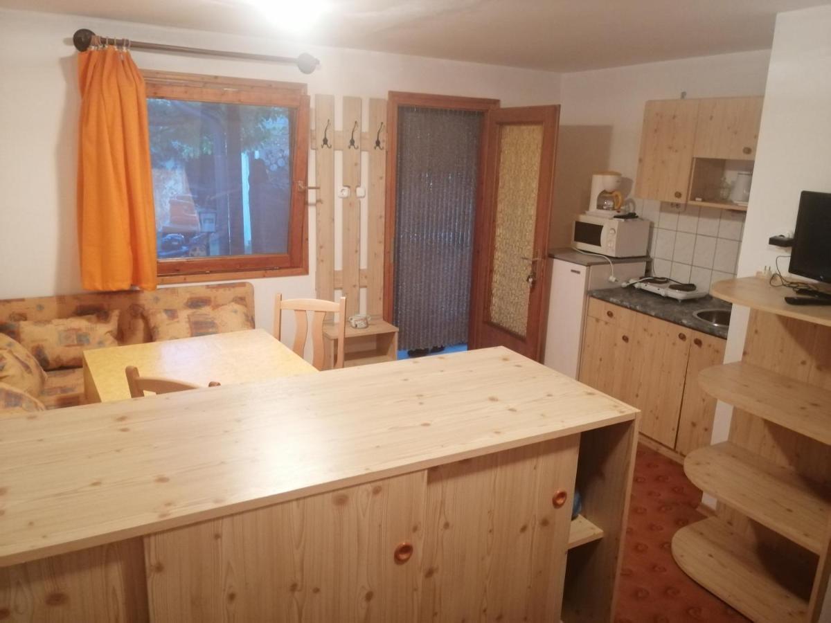 Palinkas Jo Reggelt! Lägenhet Hévíz Exteriör bild